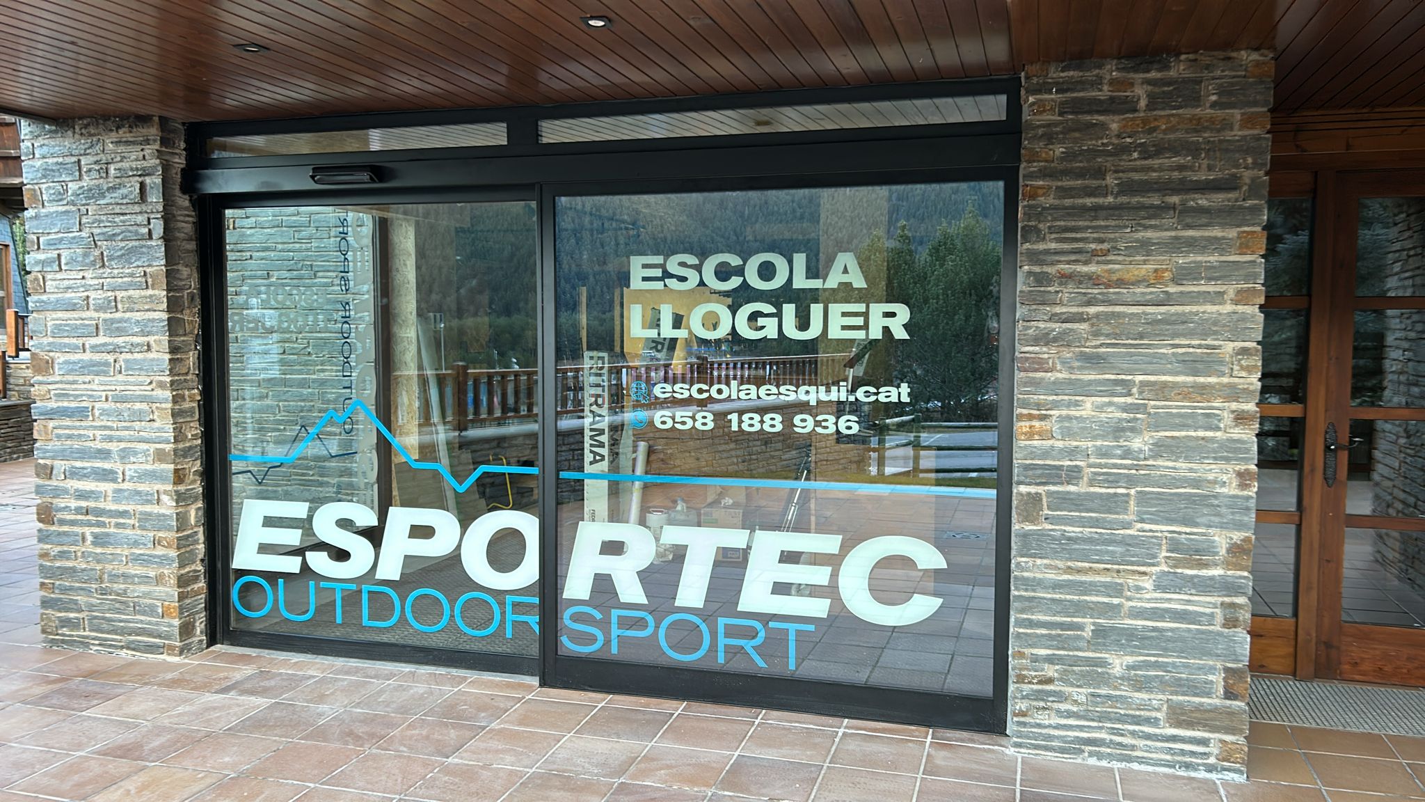 Escola d'esquí i lloguer La Molina