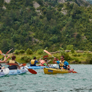 estiu a port del comte. Caiac a la Llosa del Cavall. Lloguer de kayaks.